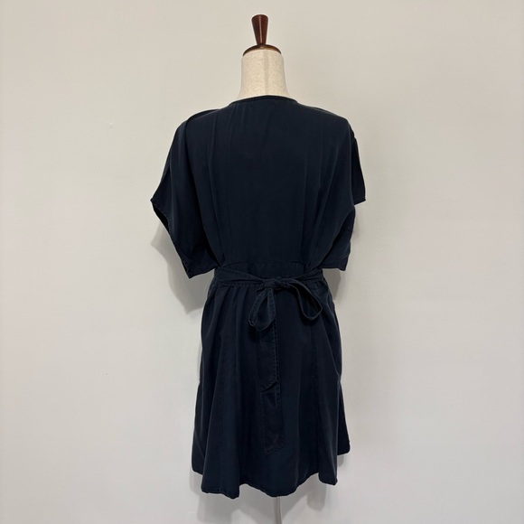 NWT Quince Vintage Wash Tencel Button Front Dress Sz  L Blue - Picture 4 of 6